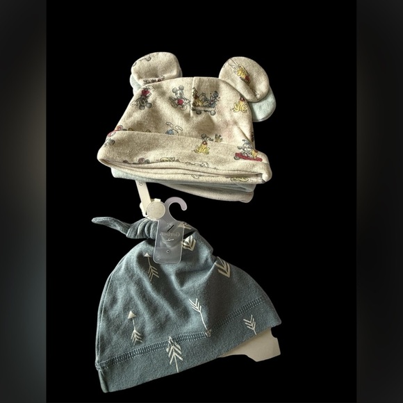 Size preemie/newborn gender neutral baby bundle - Picture 5 of 5